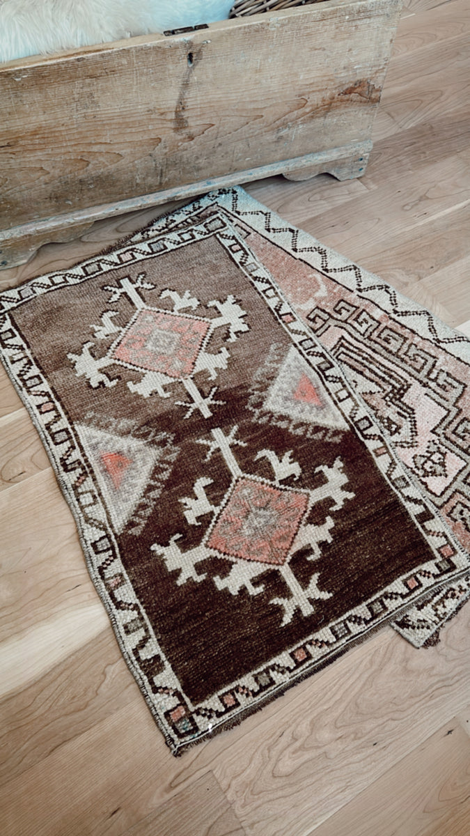 One of a Kind Turkish carpet,Entryway hotsell rug,Vintage rugs,Wool rug,Decorative rug,Wedding gift,home gifts,handmade rug,Vintage gift,Accessories