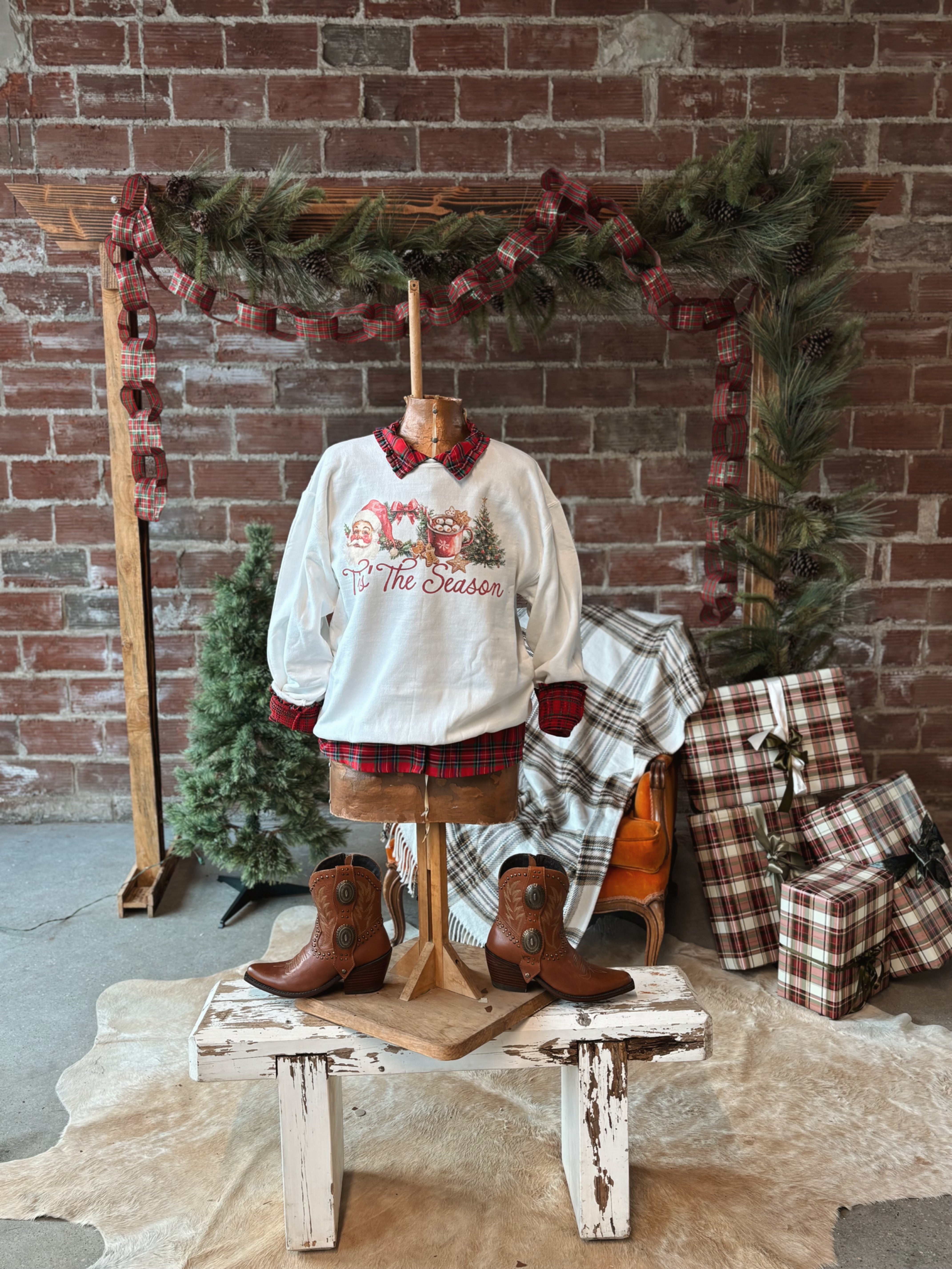 Tis' The Season Pullover