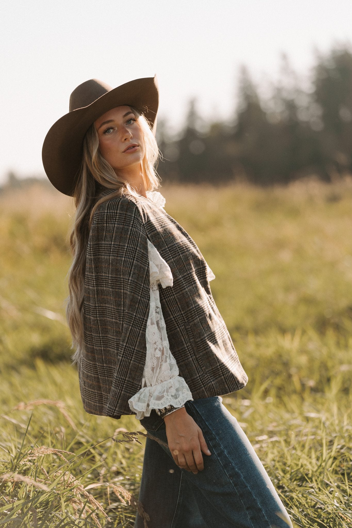 Hamilton Houndstooth Cape